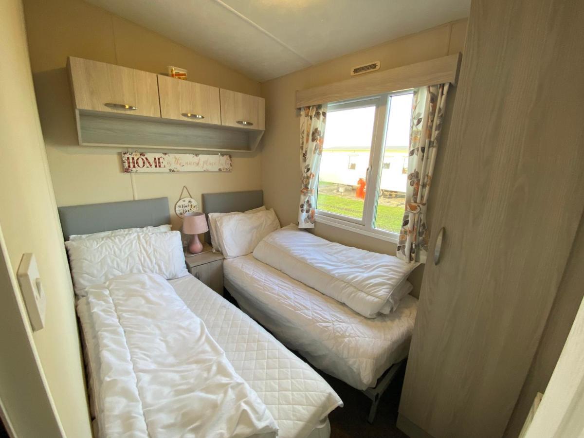 Cosy & Modern Private Seaview Caravan North Seaton Экстерьер фото