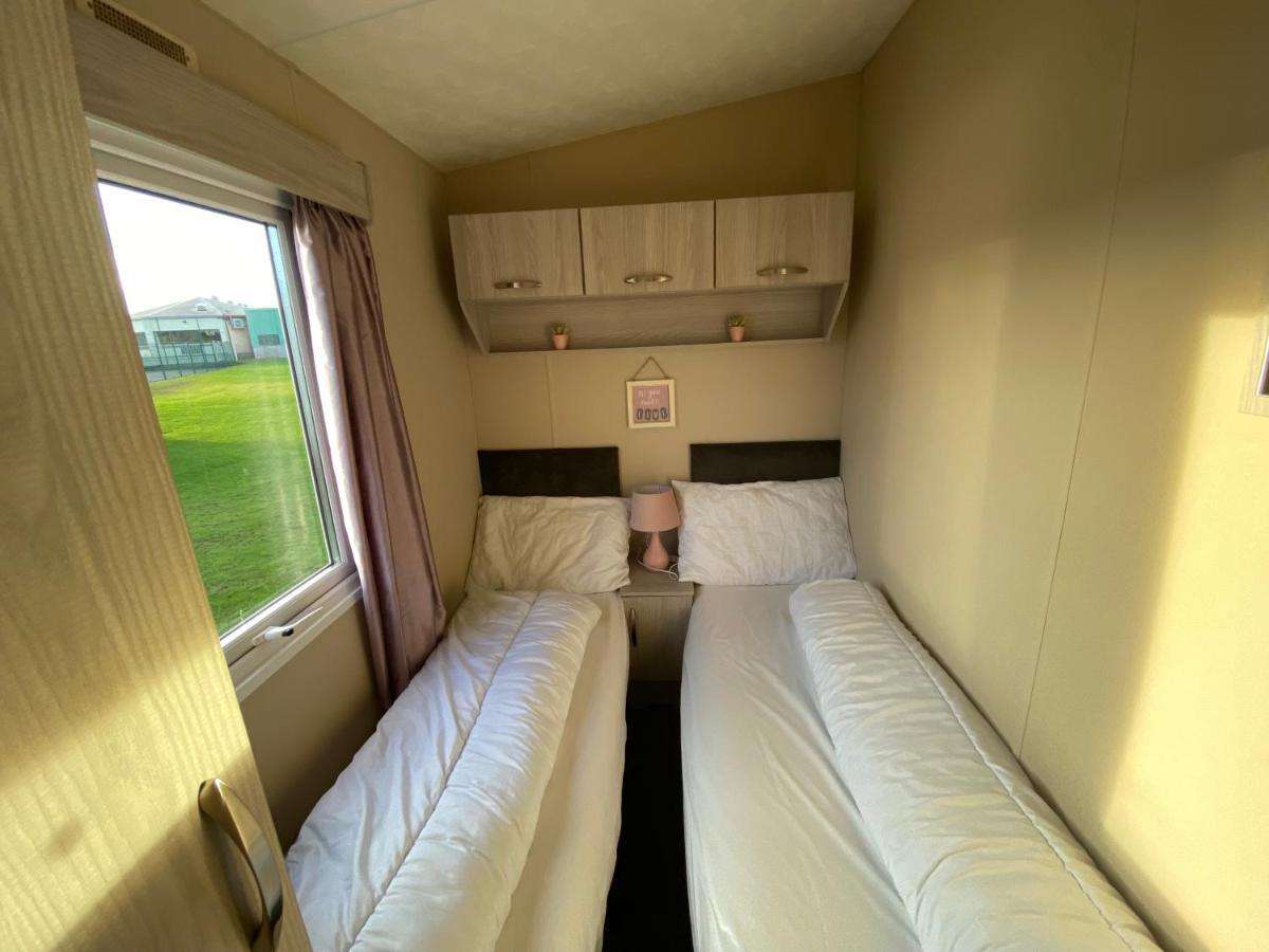 Cosy & Modern Private Seaview Caravan North Seaton Экстерьер фото