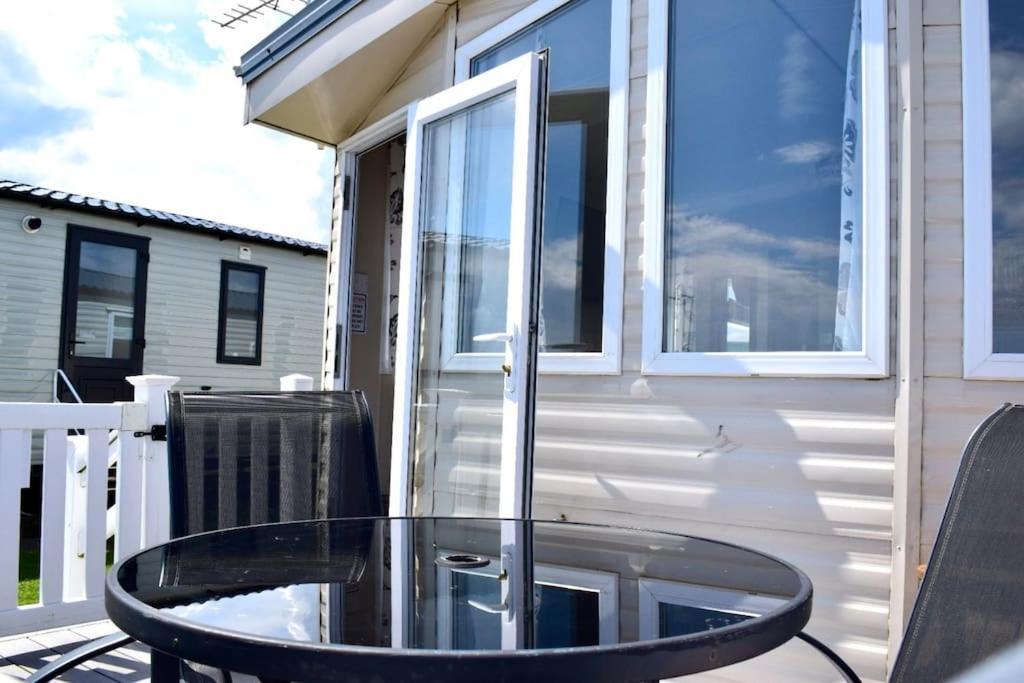 Cosy & Modern Private Seaview Caravan North Seaton Экстерьер фото