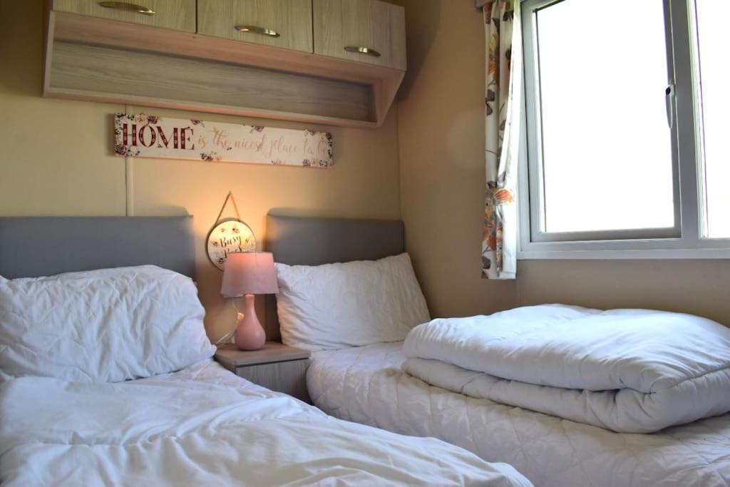 Cosy & Modern Private Seaview Caravan North Seaton Экстерьер фото